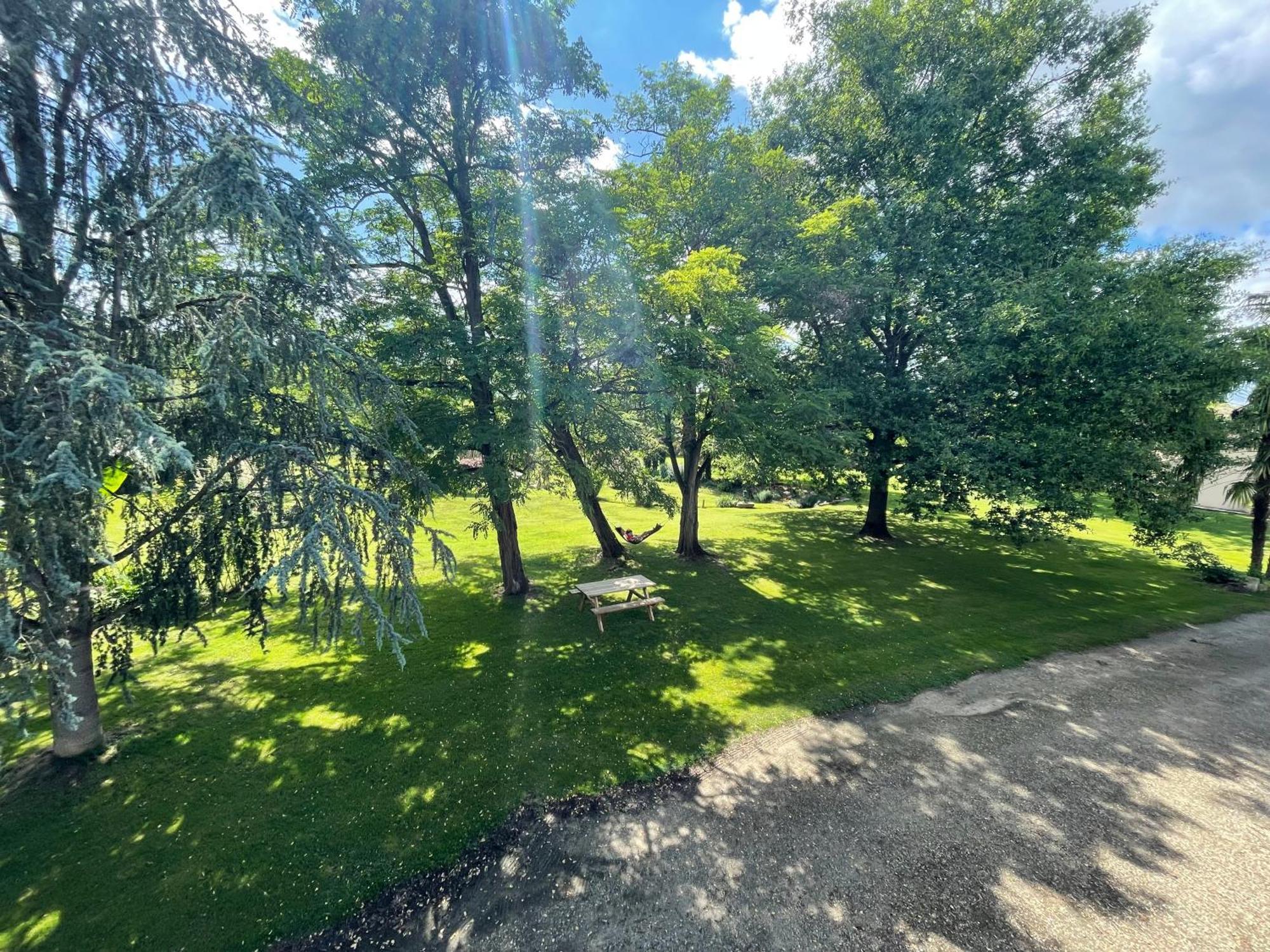 La Maison Des Cressonnieres Saint-Pardoux-du-Breuil Bagian luar foto